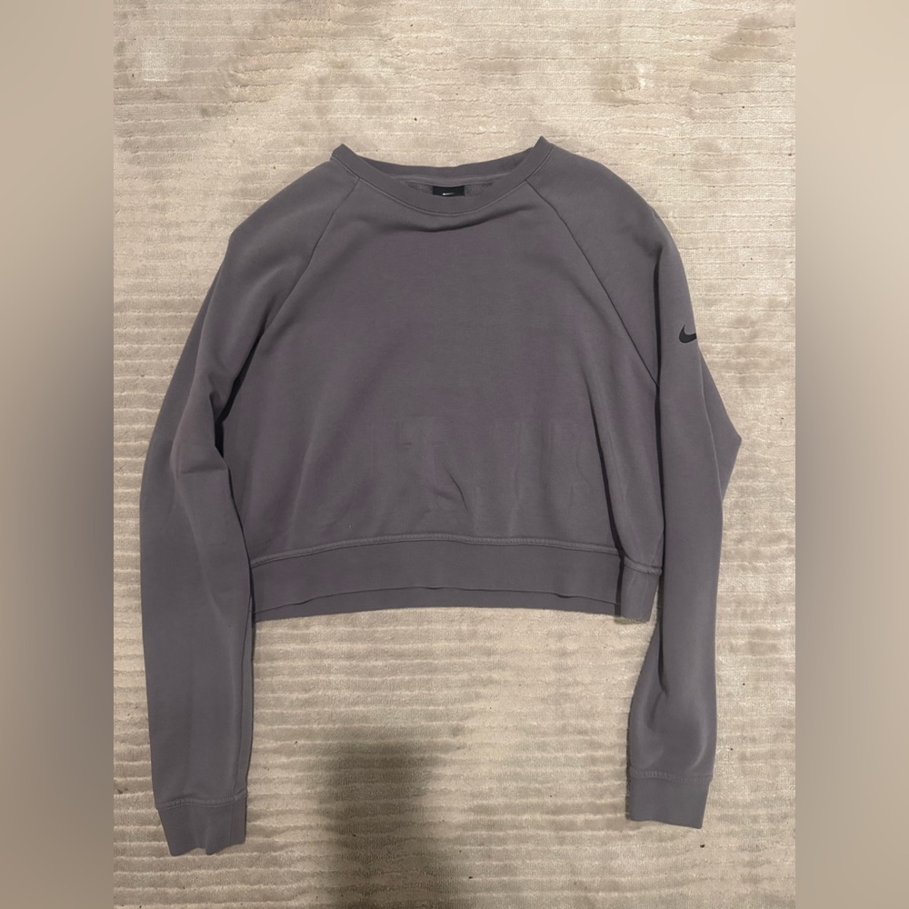 Nike Dri-FIT Heather Gray Top Size Small